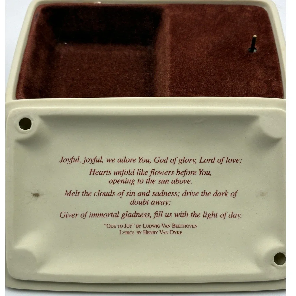 Hour of Power Sparrows Club 2003 Musical Jewelry Box Ode to Joy Sankyo Bird